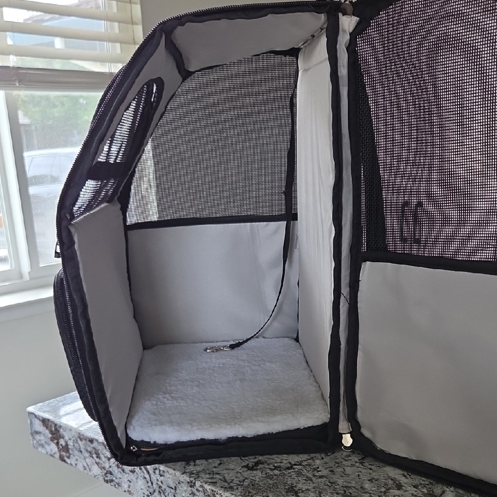 PetAmi Black Pet Carrier - Backpack - Picture 5 of 14